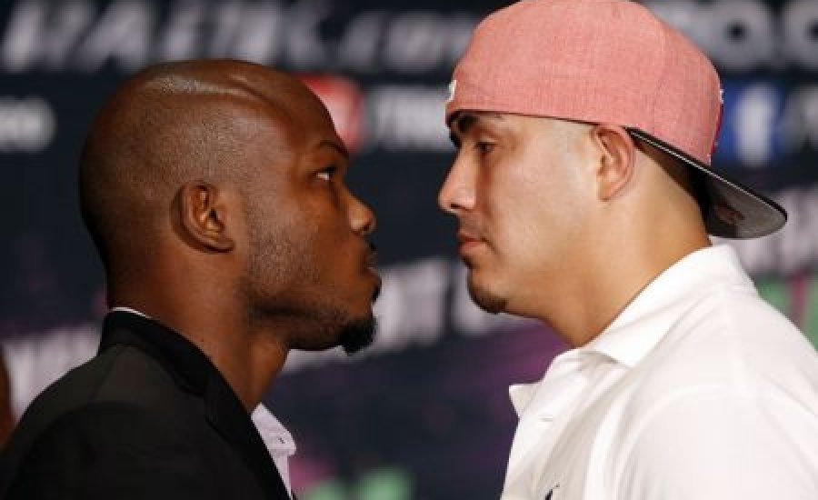 Bradley non-stop akciót ígér