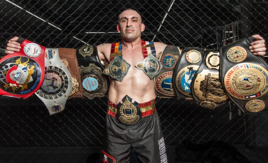 Bokszmeccsen szerzett sérülésben hunyt el a thai-boksz legenda