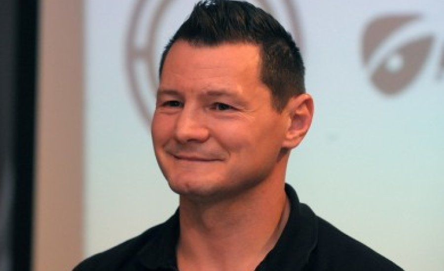 Nem bánt már az elbukott 100 millió