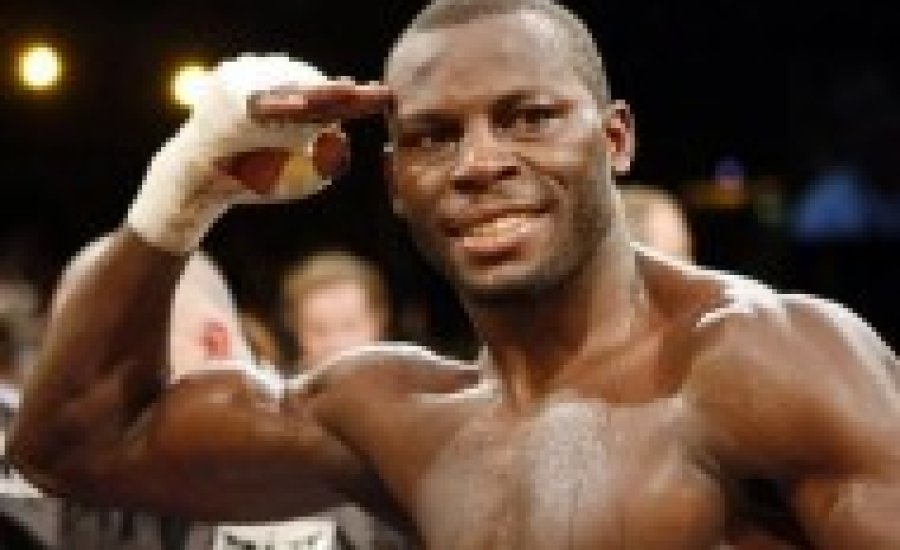 Cunningham visszaszerezte IBF cirkálósúlyú övét