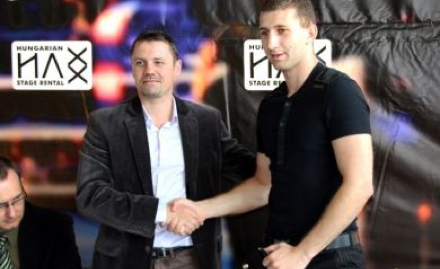 A legendák könyvébe kerülne