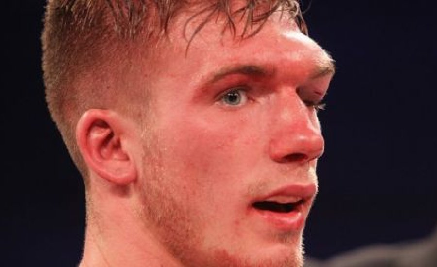 Kómában Eubank Jr. ellenfele