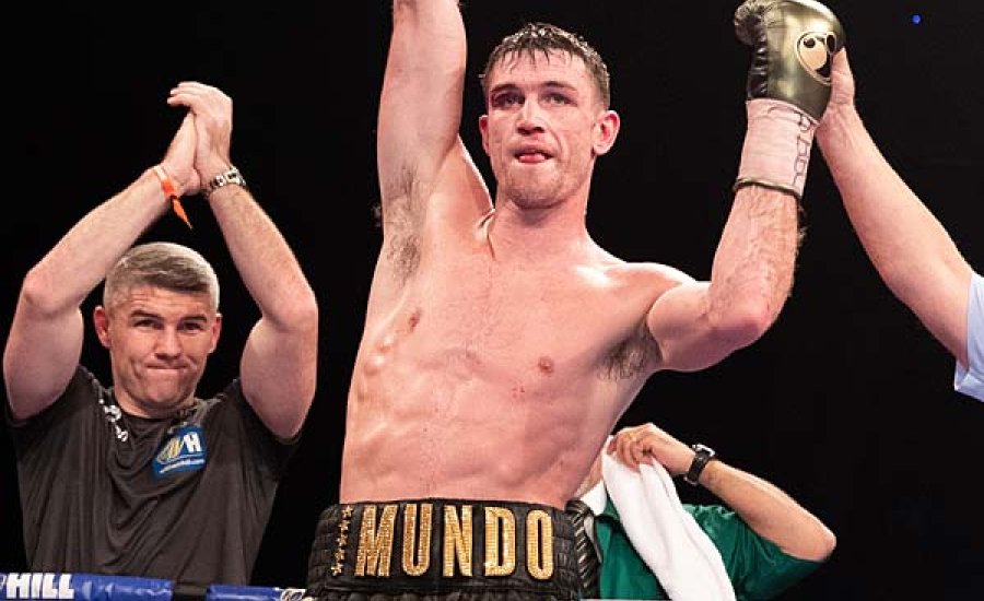 Callum Smith otthon tartotta vb-övét