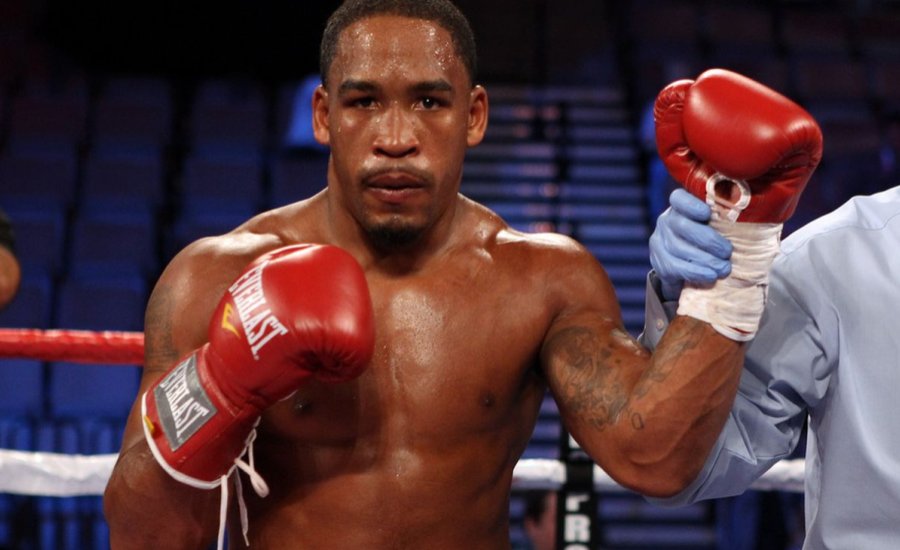 James Kirkland gyors KO-val tért vissza