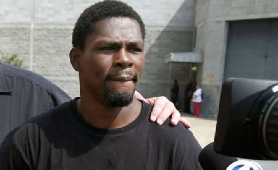 26 évet kaphat Taylor