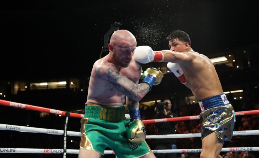 Újabb sikerével már 40-0 Munguia rekordja