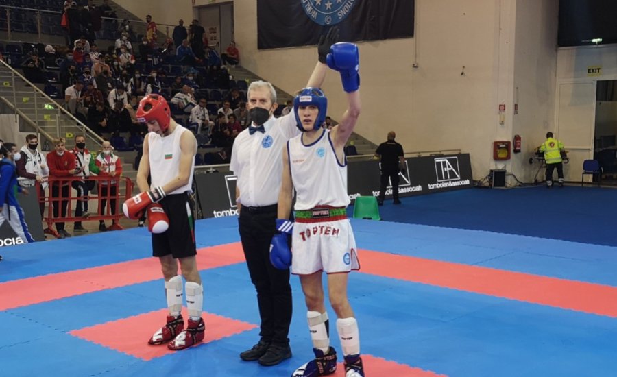 Száraz Gergő duplázott a kick-box világbajnokságon