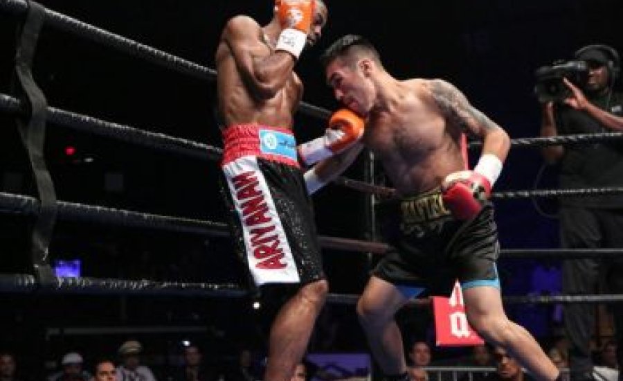 Shafikov legyőzte Herring-et