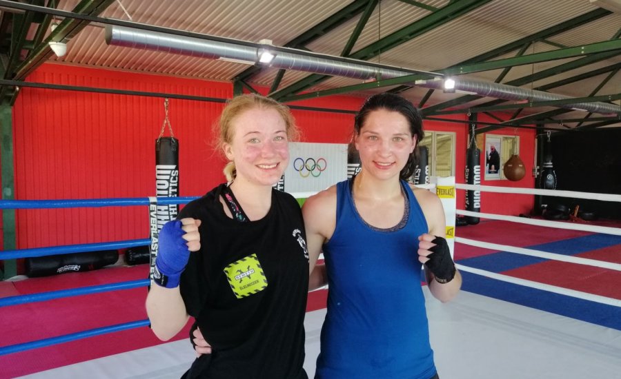 Sopronban újra csattantak a pofonok