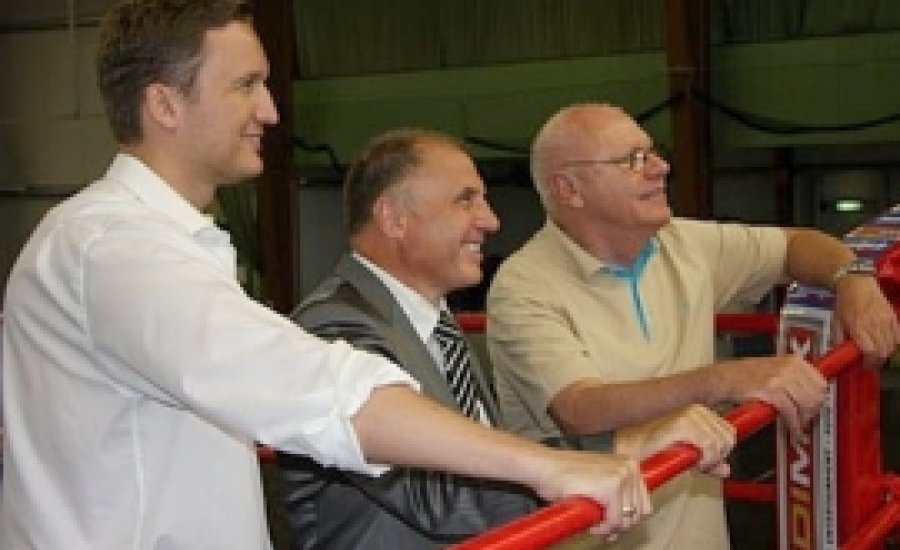 Az Universum feltámadását ígéri Kohl