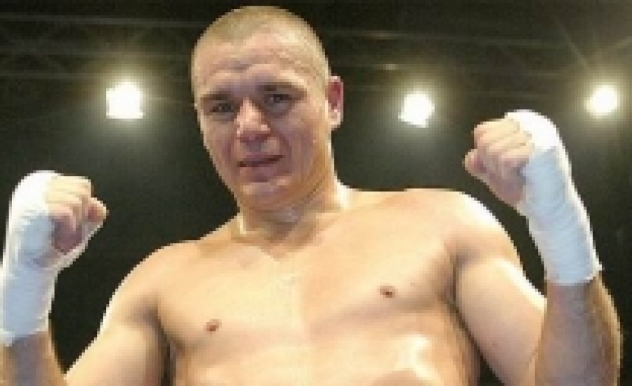 Matolcsi József veretlen némettel küzd