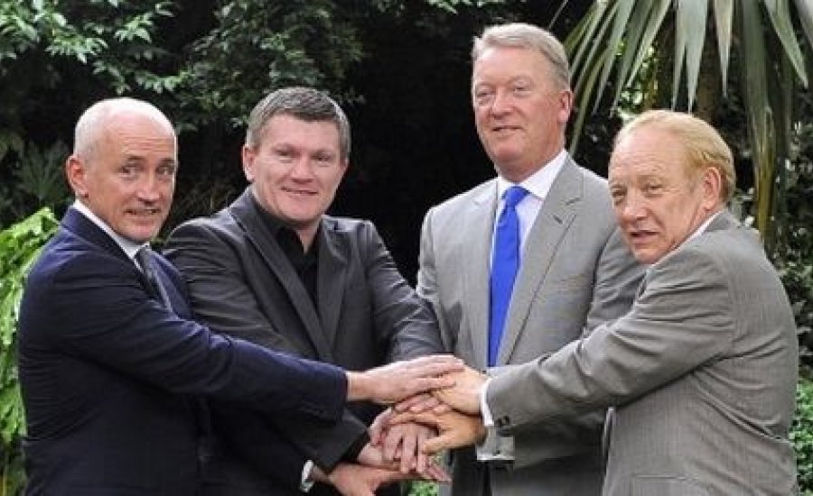 Hatton és Warren ismét együtt