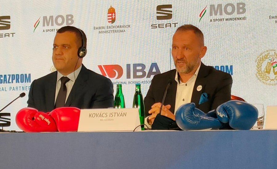 Százezer dollár pénzdíjért küzd közel 200 ökölvívó