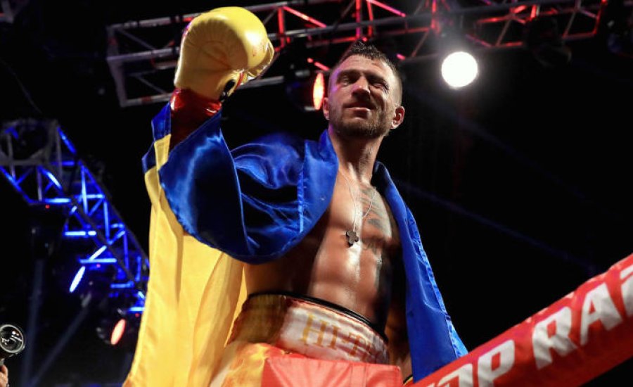 Lomacsenko látványos mérkőzésre számít Crolla ellen is