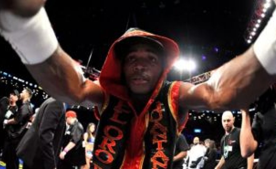 Lara elpusztította Zaveck-et