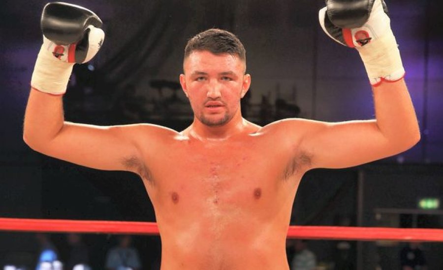 Győzelemmel tért vissza Hughie Fury