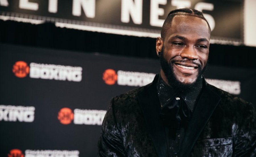 Jó bemutató volt egy boxzsák ellen