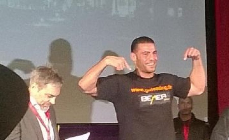 Charrék mérlegre álltak