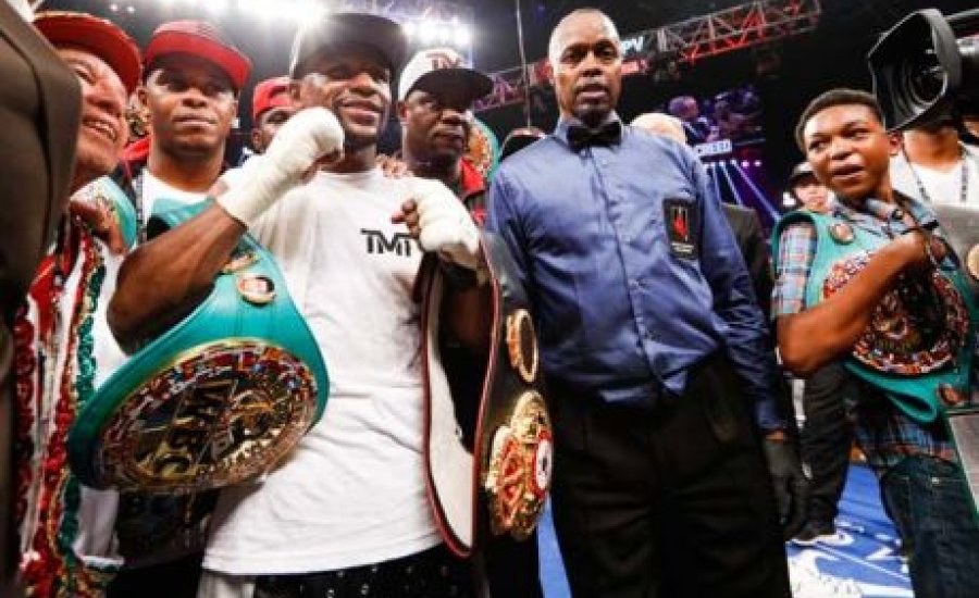 Hivatalos: Floyd Mayweather befejezte