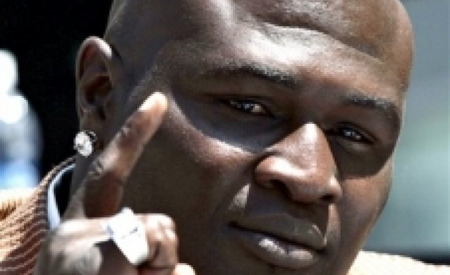 Toney elhízva, de győztesen tért vissza