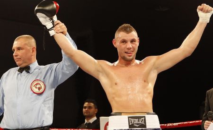 Törteli Balázs: Imádom a bunyót, legyőzöm „Viperát”