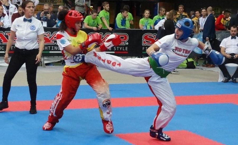 Duplázott Busa Andrea a kick-box vb-n