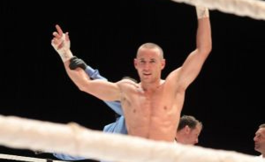 Bizarr gála, nagy ijedtséggel a végén