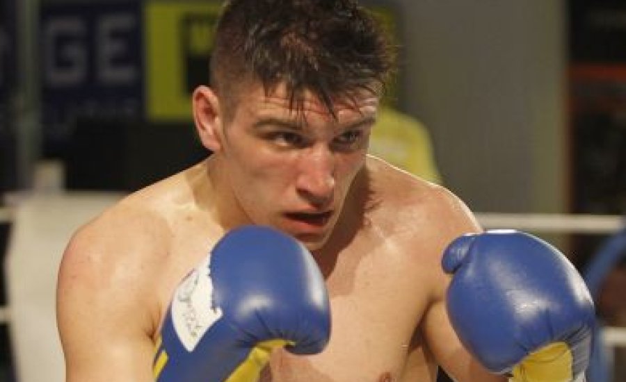 Nemesapáti kiütéssel védte WBC-övét