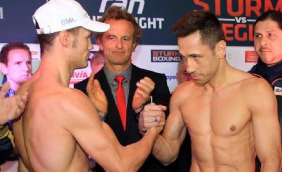 Sturm és Stieglitz mérlegre állt