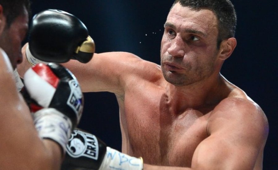Vitalij Klicsko kick-box karrierje néhány percben