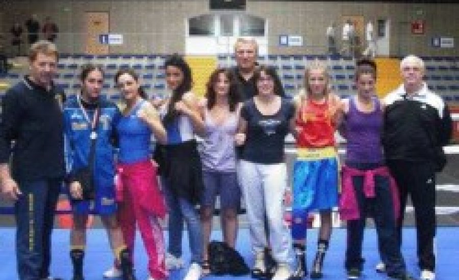 Olaszországba utaznak lányaink