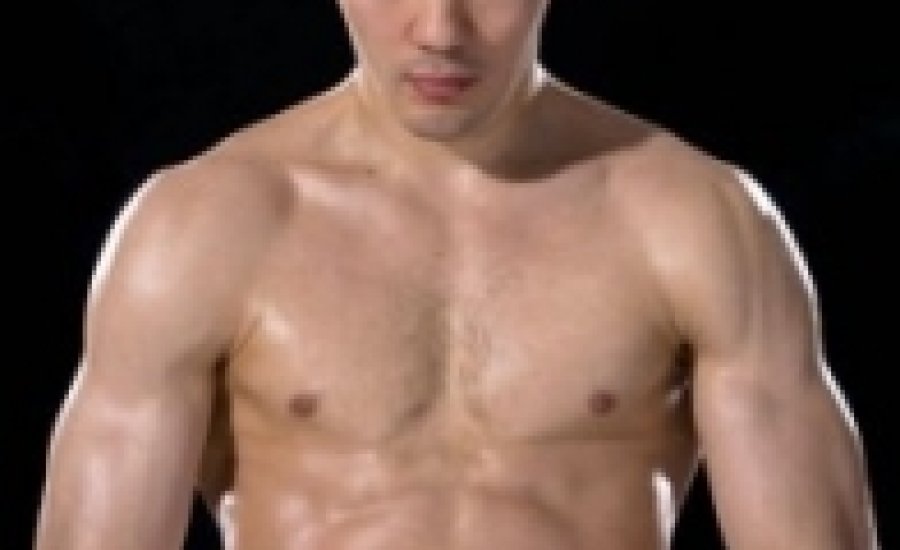 Sumenov beperelte amerikai promóterét