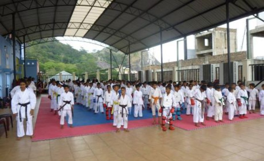 Sikeres Goju-Ryu tábor és dan vizsgák Sri Lankán
