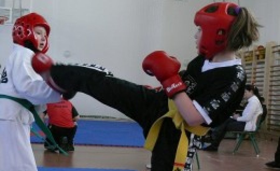 Megkezdődött az idei harcművész versenyidény Békés megyében