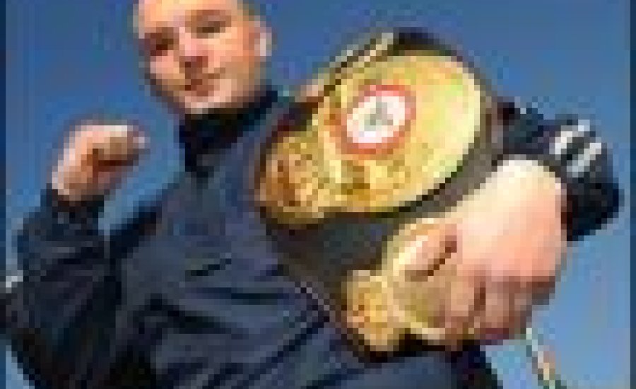 Újabb kieséses boksztorna, ezúttal kisváltósúlyban