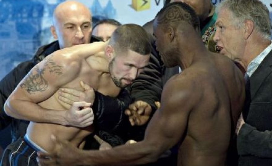 Tömegjelenetek a Stevenson-Belew mérlegelésen