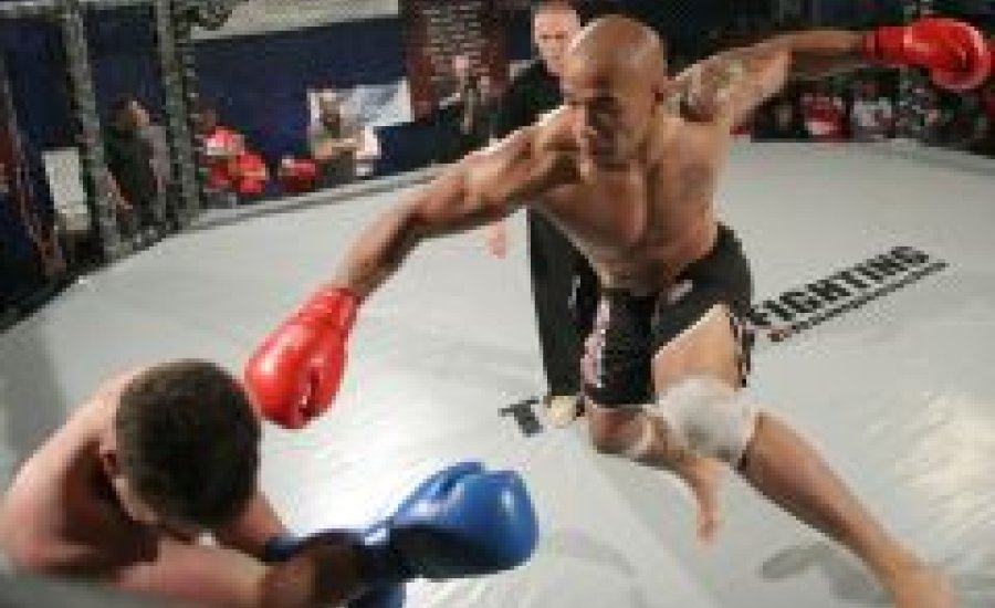 MMA: Magyar skalpért jön a francia világbajnok