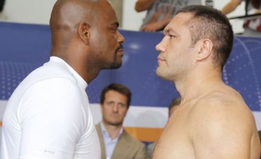 Thompson és Pulev mérlegelt