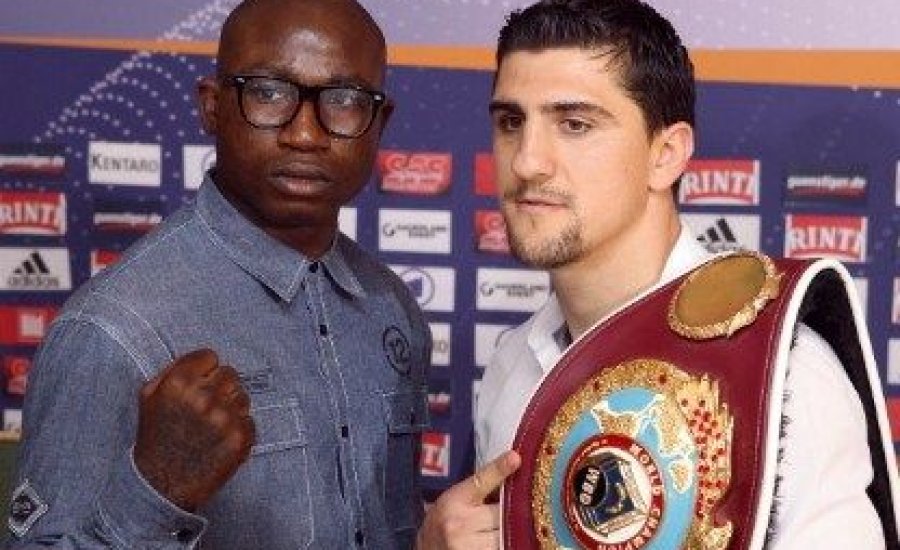 Huck és Afolabi készen áll a háborúra