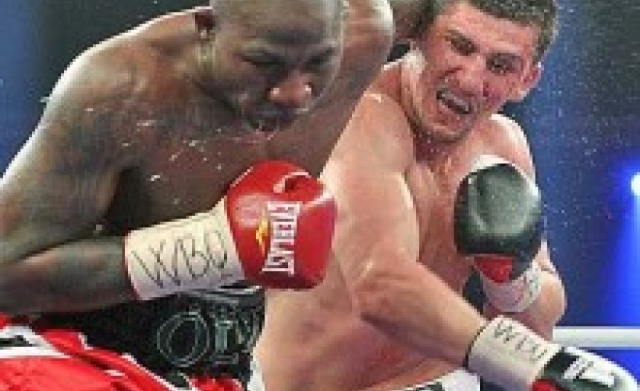 Don King rendezheti Huck és Afolabi harmadik meccsét