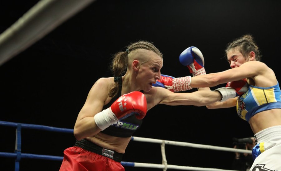 Megvédte világbajnoki címét a kick-boxos Rákóczi Renáta