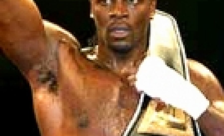 Audley Harrison nem vonul vissza
