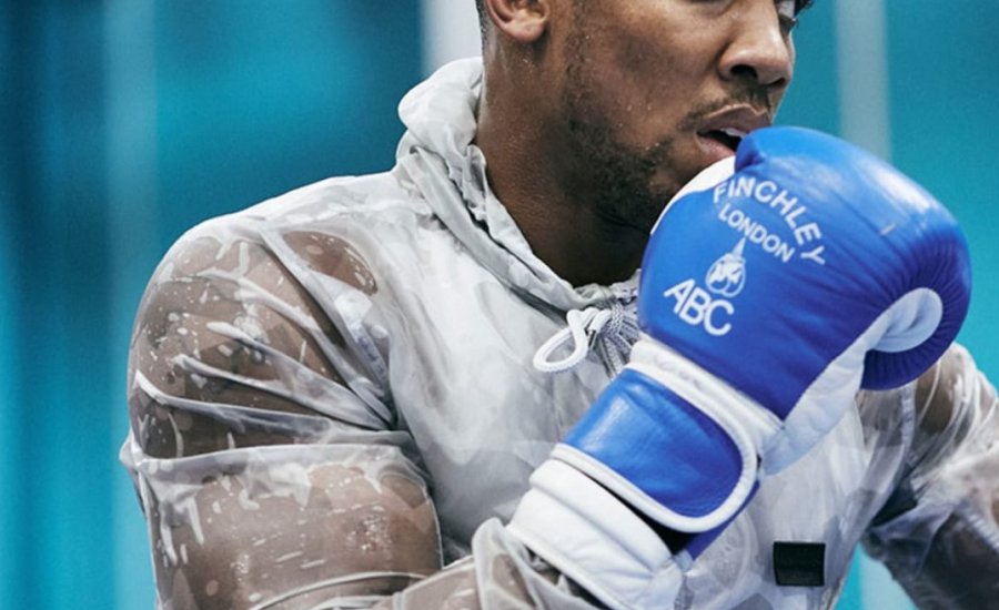 Anthony Joshua magabiztos