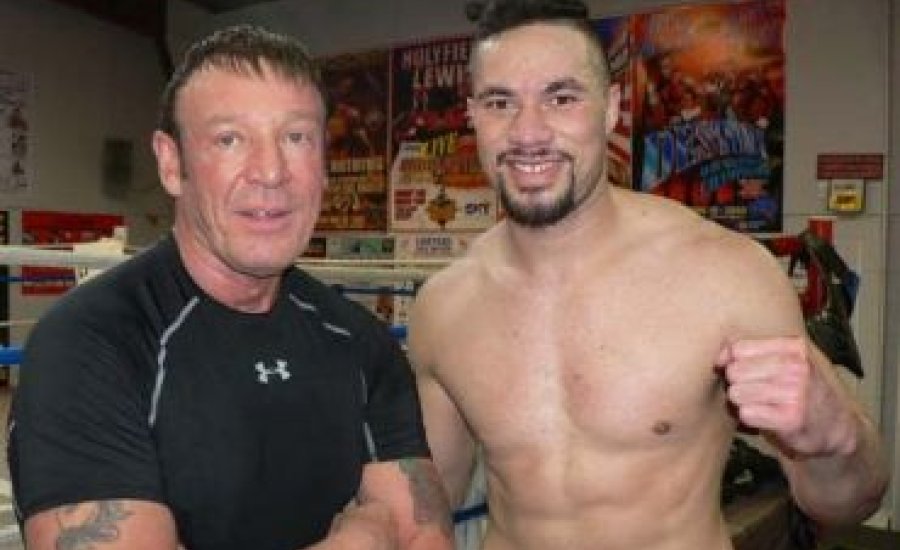 Edzője szerint Parker készen áll a Joshua-meccsre