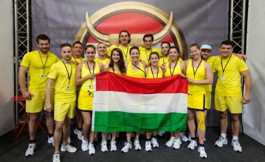 Indul a Játék Határok Nélkül - bunyósok a csapatban