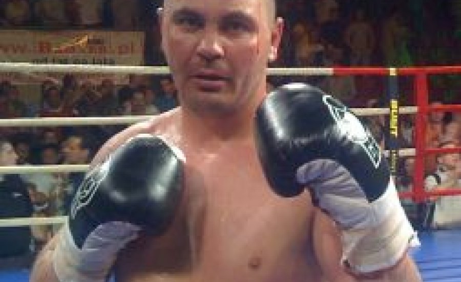 „Hóhér” az albán „Tyson” ellen küzd