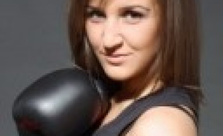 Ilkó Ágota este az EBU övért meccsel