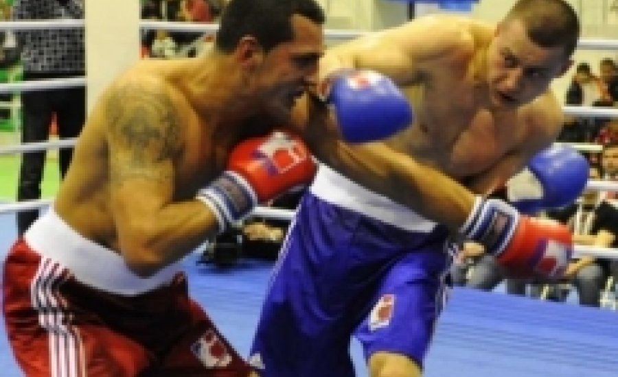 WSB: Bernáth győztes debütálása a fejvédő nélküli ligában