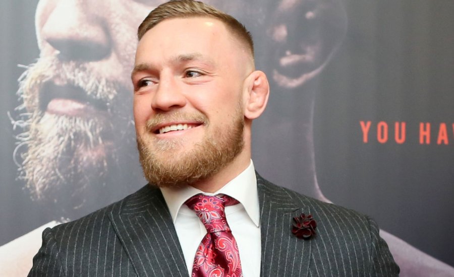 Conor McGregor bejelentette a januári küzdelmét, majd feltűnt a Fradi EL-meccsén
