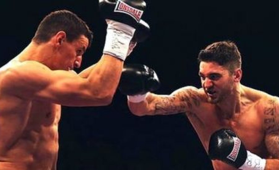 Nathan Cleverly simán legyőzte Krasniqit